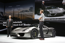 ポルシェ「918 スパイダー」