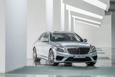 【フランクフルトショー2013：メルセデス・ベンツブース】メルセデス・ベンツ 新型 Sクラス「S63 AMG」