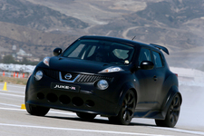 日産 ジュークR