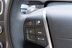 ボルボ V60 T4 SE[2014年モデル／インテリアカラー：ビーチウッド・オフブラック(本革スポーツシート)]　インテリア・ACCスイッチ