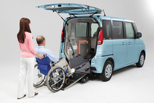 スズキ スペーシア 車いす移動車