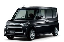 2013年10月にフルモデルチェンジ予定のダイハツ タント カスタム[写真は現行モデル]