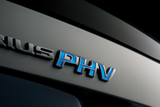 トヨタ プリウスPHV