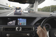 トヨタ、自動運転技術を利用した「高度運転支援システム」[2010年代半ばに導入目標]