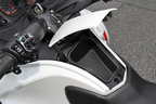 BRPジャパン 「Can-Am Spyder ロードスター」荷物入れ