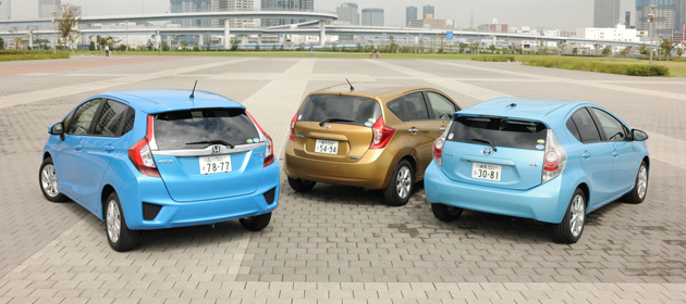 ホンダ フィット・トヨタ アクア・日産 ノートを徹底比較 -燃費性能に