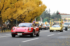 写真は昨年年12月1日に開催された「トヨタ博物館 クラシックカーフェスタ in 神宮外苑」の模様