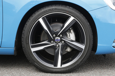 ボルボ V60 T6 AWD R-DESIGN [2014年モデル] ボディカラー：レーベルブルー（R-DESIGN専用色）