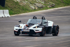 KTM「X-BOW(クロスボウ) GT」海外試乗レポート／嶋田智之　サーキット・テストコース試乗　5