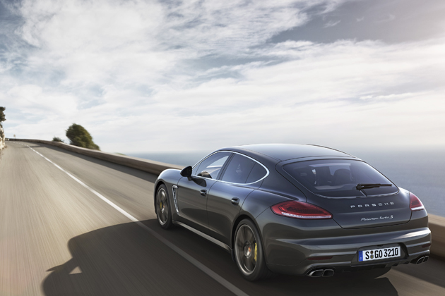 ポルシェ、パナメーラ ターボS