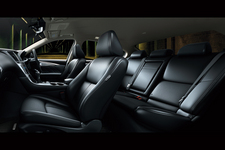 日産、新型「スカイライン 350GT HYBRID Type P(2WD)」