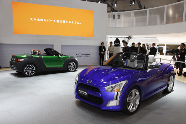 【東京モーターショー2013 現地速報】着せ替えできるダイハツ KOPEN（コペン）が世界初公開！