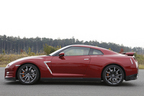 日産 GT-R Premium edition(2014年モデル)[ボディカラー：ゴールドフレークレッドパール(新色)]