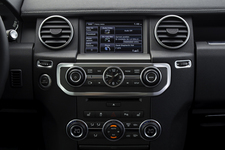 ランドローバー 新型ディスカバリー4(2014年モデル)