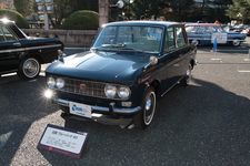 日産 ブルーバード411