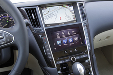 インフィニティ Q50(海外仕様)