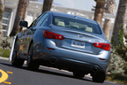 インフィニティ Q50（海外仕様）