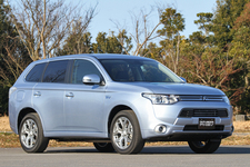 三菱 アウトランダーPHEV