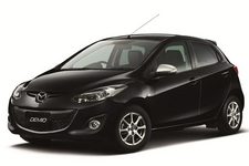 マツダ デミオ 13-SKYACTIV シューティングスター マゼンタ