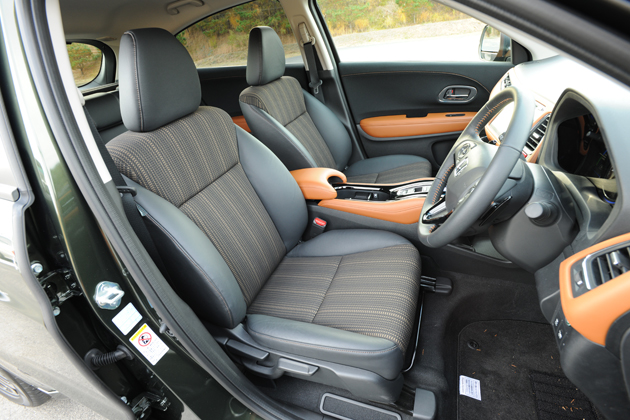 ホンダ ヴェゼル Vezel ヴェゼルハイブリッド 新型車解説 渡辺陽一郎 1 2 話題を先取り 新型車解説13 Mota