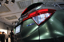 【ホンダ「VEZEL(ヴェゼル)」発表会[2013/12/19]】ホンダ 新型SUV「VEZEL(ヴェゼル)」VEZEL HYBRID Z[FF／ボディカラー：ミスティグリーン・パール]