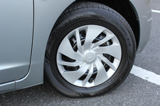 ホンダ フィット1.3G タイヤ