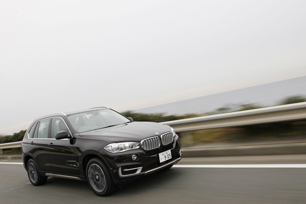 Bmw 新型 X5 Xdrive35d クリーンディーゼル 試乗レポート 国沢光宏 1 2 徹底検証 13年新型車種ー試乗レポート Mota