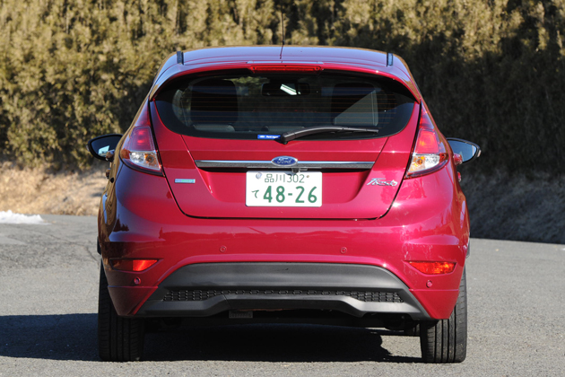 新品 未使用 hpi 1/8 Ford WR8 フォード フィエスタ ボディのみ Ford Fiesta] Shocking ride experience - YouTube