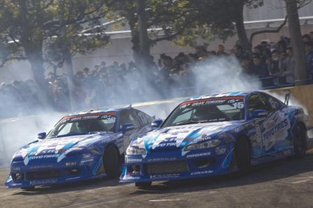 東洋ゴム、東京オートサロン2014のドリフトイベント「2014 D1GP Kick Off Drift」に参戦 ～「TOYO TIRES Demo Run」も実施～