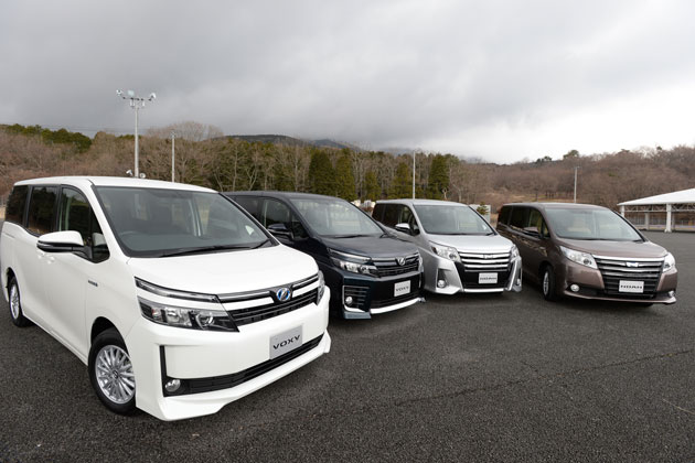 トヨタ 新型ヴォクシー 新型ノア ハイブリッド 新型車解説 渡辺陽一郎 2 4 話題を先取り 新型車解説14 Mota トヨタ 新型ヴォクシー 新型ノア ハイブリッド 新型車解説 渡辺陽一郎 2 4 話題を先取り 新型車解説14 Mota