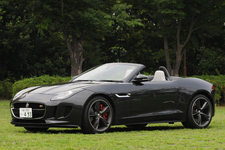 ジャガー F-TYPE V8S