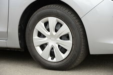 スバル インプレッサスポーツ 1.6 i