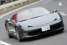 フェラーリ 458スパイダー 試乗レポート／九島辰也