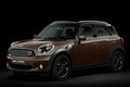 バレンタイン・シーズンにあわせた特別限定車「MINI Crossover Valentine Road」が135台限定で登場