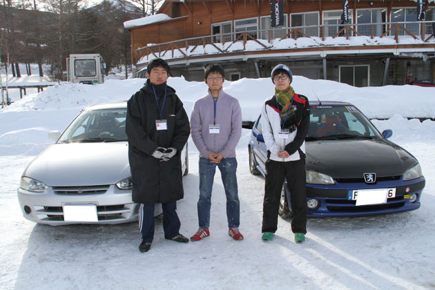 (左から)東京大学 大山さん、東京大学 高木さん、青山学院大学 湯川さん