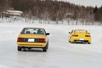 （左）トヨタ カリーナ（右）トヨタ MR2