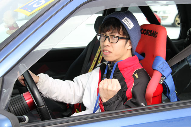 青山学院大学 湯川さんと愛車の「プジョー106」