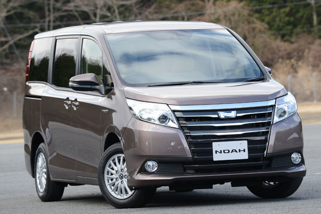 トヨタ 新型ヴォクシー・新型ノア vs 日産 セレナ どっちが買い