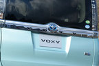 トヨタ 新型ヴォクシーV [7人乗り]＜ハイブリッドモデル＞