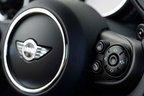 BMW 新型ミニクーパーS（F56）ハンドル横スイッチ