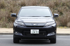 トヨタ新型ハリアー<ハイブリッド>PREMIUM “Advanced Packege”ボディカラー:スパークリングブラックパールクリスタルシャイン フロント