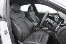 アウディ RS7 スポーツバック