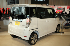【日産独自開発の軽自動車第二弾「NISSAN DAYZ ROOX(日産 デイズ ルークス)」新型車発表会(2014/02/13)】