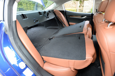 マセラティ ギブリ S Q4