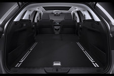 プジョー 新型 308 SW