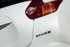 日産 ジューク 1.6 NISMO（ボディカラー：ブリリアントホワイトパール）