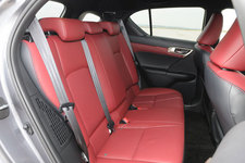 レクサス CT200h F SPORT／リアシート【インテリアカラー：ダークローズ】