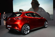 「マツダ 跳(MAZDA HAZUMI)」ジュネーブショー2014現地速報画像