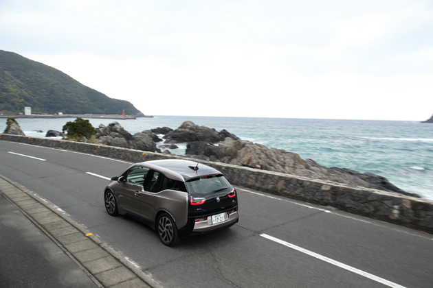 BMW 新型電気自動車「i3」(アイスリー)