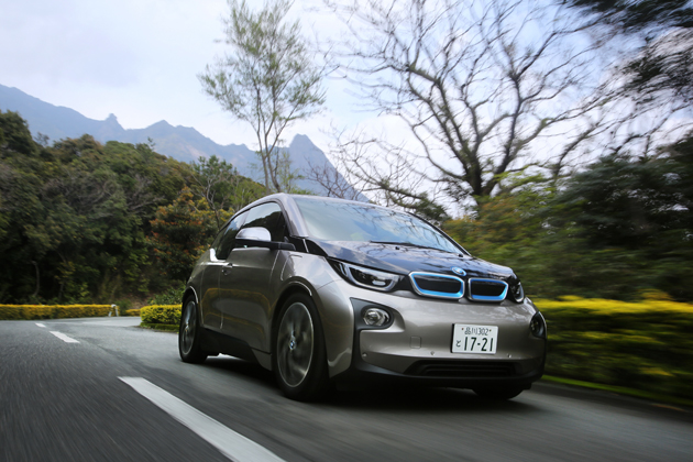 BMW 新型電気自動車「i3」(アイスリー) 国内試乗レポート／今井優杏